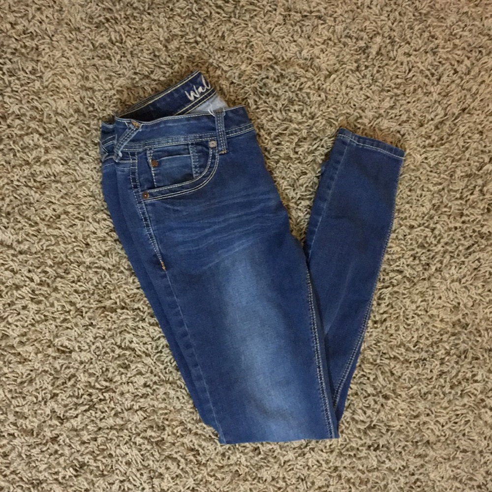 Wallflower Size 11 Skinny Jeans